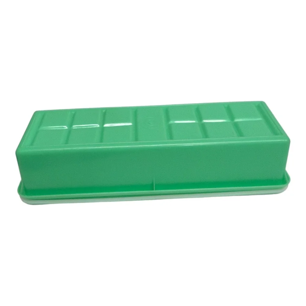 Tupperware Green Vegetable Celery Keeper 892-5 Rectangle Lid 993-4
